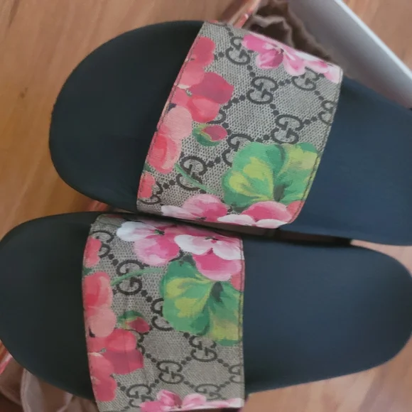 Gucci Slides